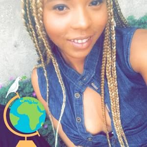 Meet your Posher, Maya